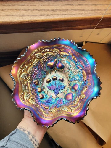 Stippled Pretty Purple Northwood Carnival Glass Three Fruits Ruffled Bowl