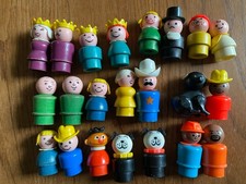 Vintage Fisher Price Little People Figure Lot King Queen Mayor Dog Pig