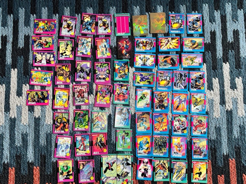 X-Men Marvel Comics Trading Card Lot 77 (1990s) Includes Hologram Cards