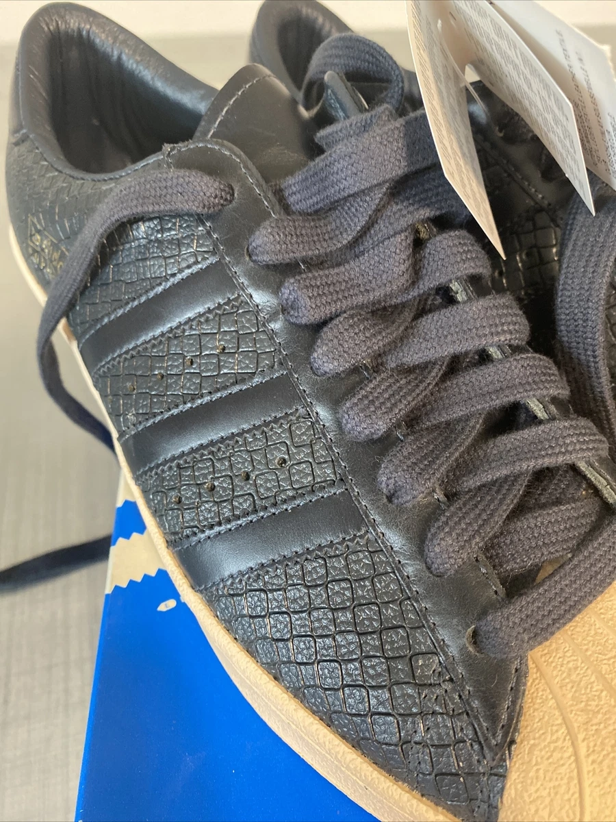 mens superstar size 10.5
