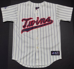 twins cream jersey
