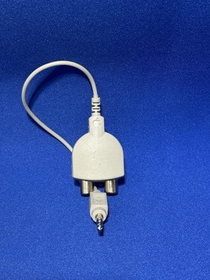 Apple White RCA Female to 3.5mm Male Audio Adapter Cable 1-4ft Wired Plastic