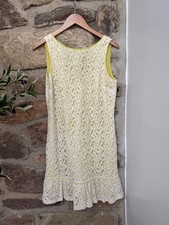 LOFT Ivory/Yellow Lace Shift Dress Sleeveless V-Neck Lined Knee Length 6