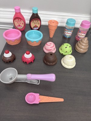 Play Circle Battat Sweet Treats Ice Cream Parlour Playset Sprinkles