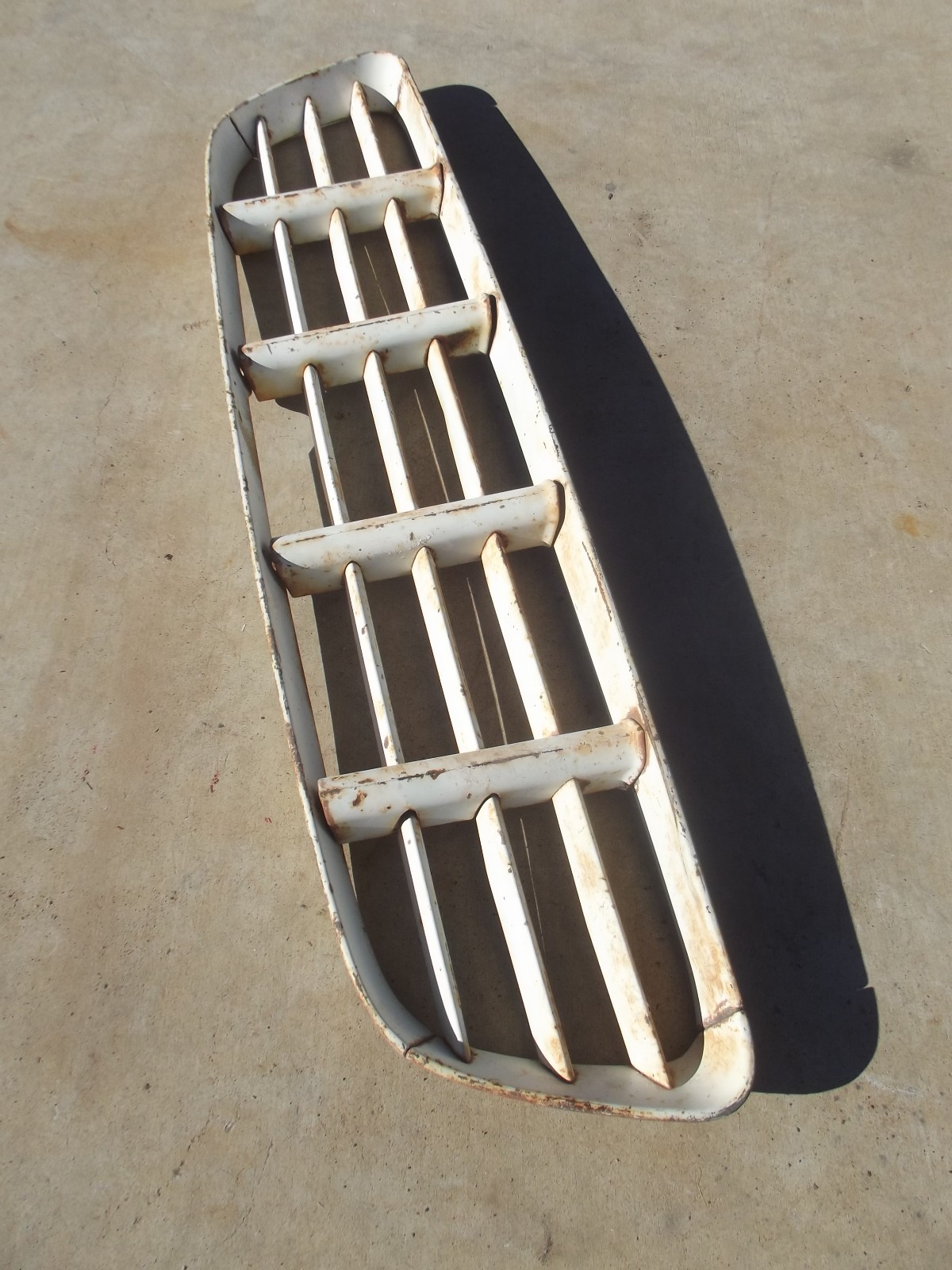 1955 SECOND SERIES 1956 CHEVROLET TRUCK ORIGINAL GRILLE pickup 3100 3200