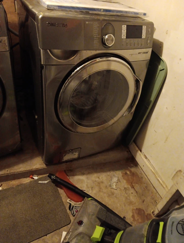 Juego de lavadora y secadora de carga frontal Samsung de acero inoxidable Foto 2 de 4