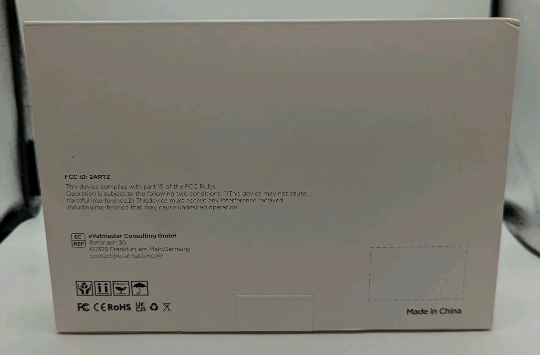 Dual Screen | Hand Held Action Camera | 4K | Boxed + New | (NEW) image 2