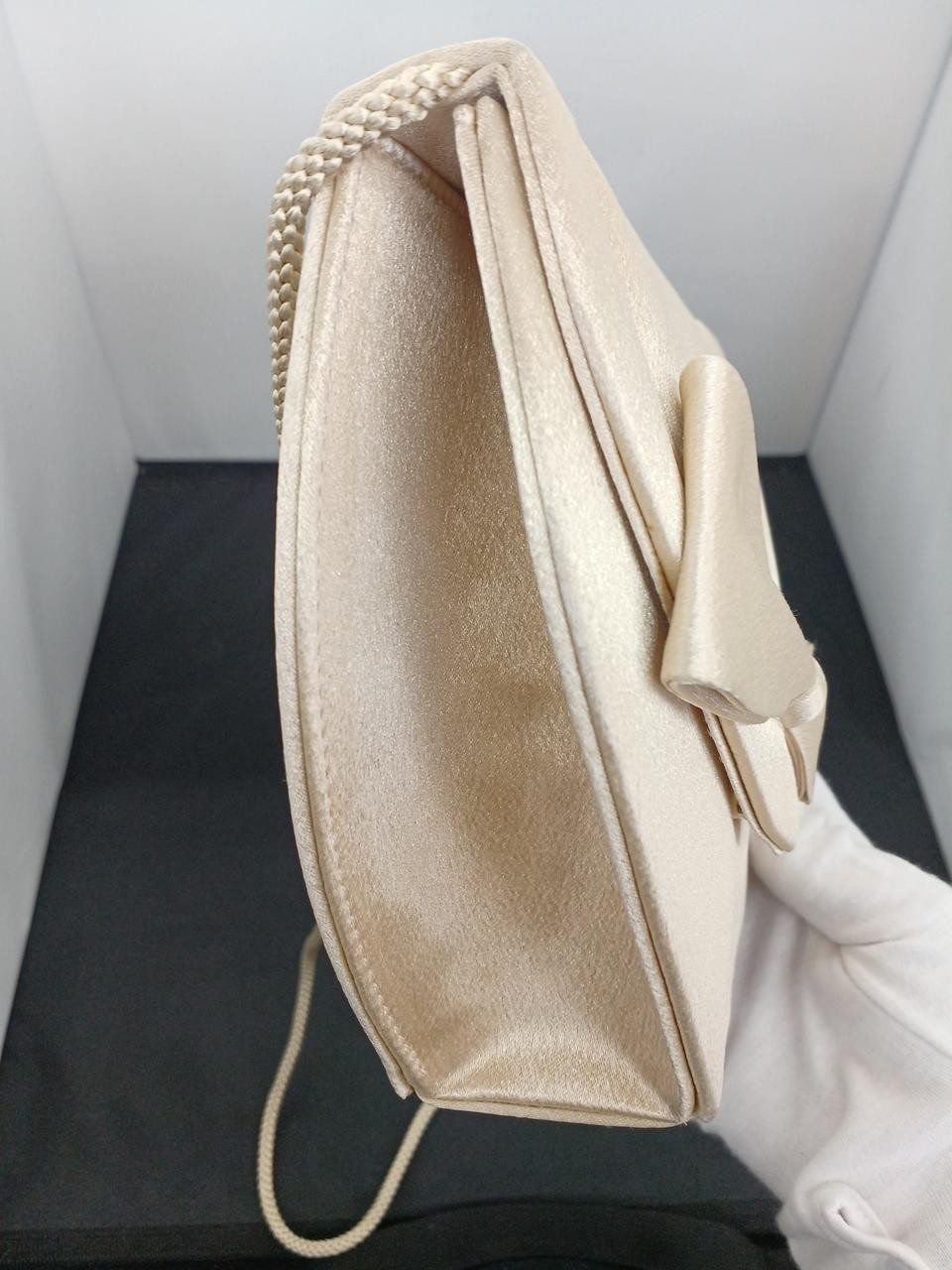 Borsa a tracolla Yves Saint Laurent bianca nastro 7 pollici