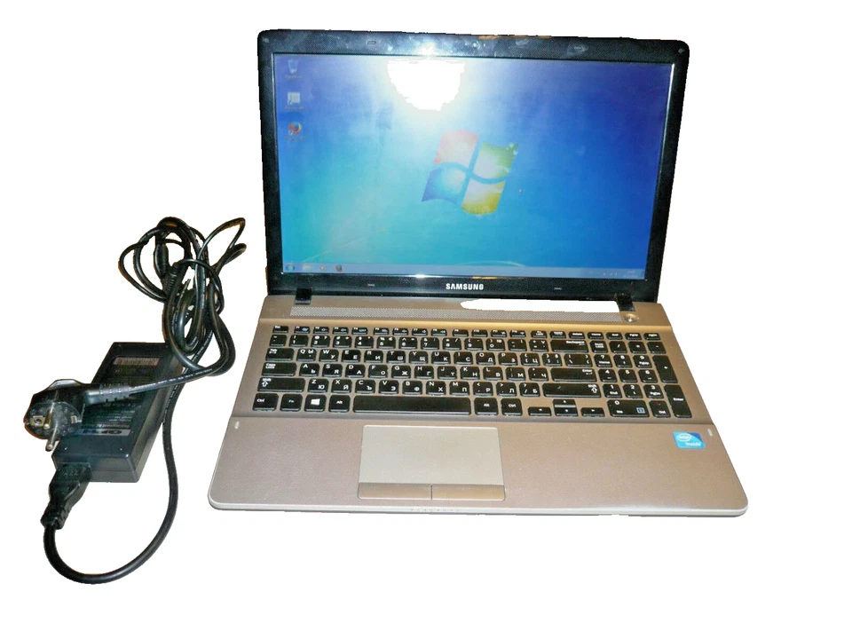 Samsung ATIV Book 2, 15,6" LED, 4GB RAM, 500GB HDD, Intel Dual Core, 2J.Garantie - Bild 1 von 1
