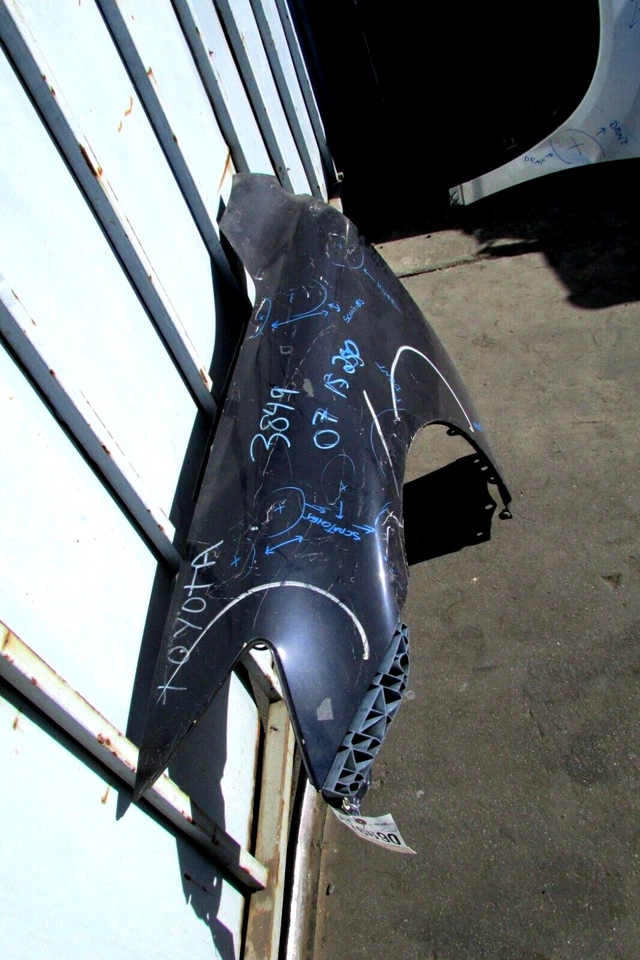 Guardabarros delantero izquierdo del lado del conductor Lexus IS250 2006-2007-2008 NEGRO OEM Foto 2 de 4