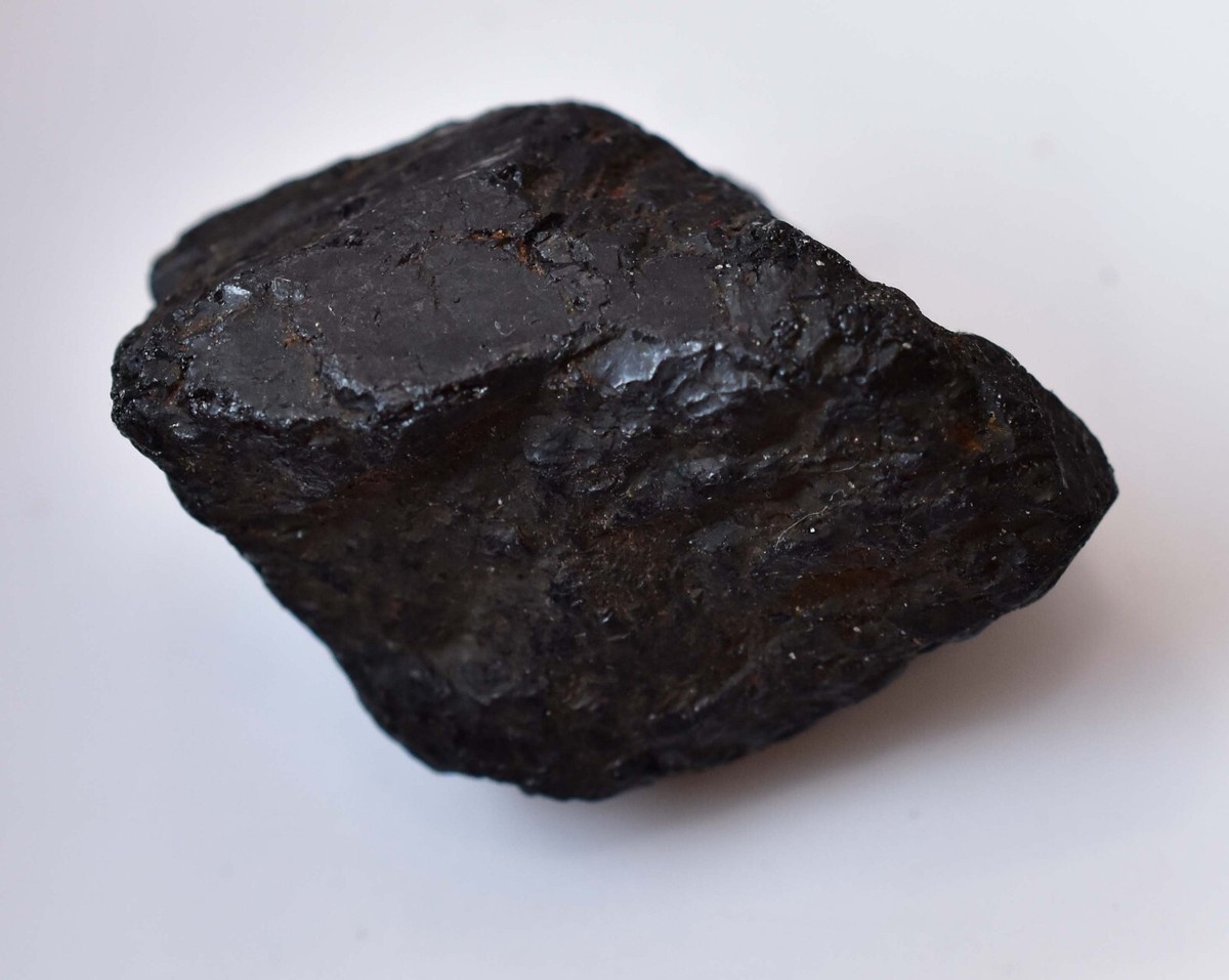 CERTIFIED NATURAL SRI LANKA BLACK TOURMALINE 133.40 CT UNTREATED