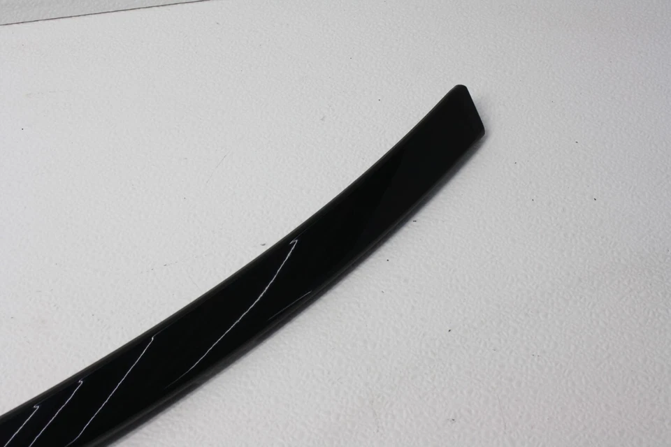 2015 - 2024 LEXUS RC300 RC350 REAR HIGH MOUNT 3RD STOP BRAKE LIGHT LAMP OEM - Image 2 of 4