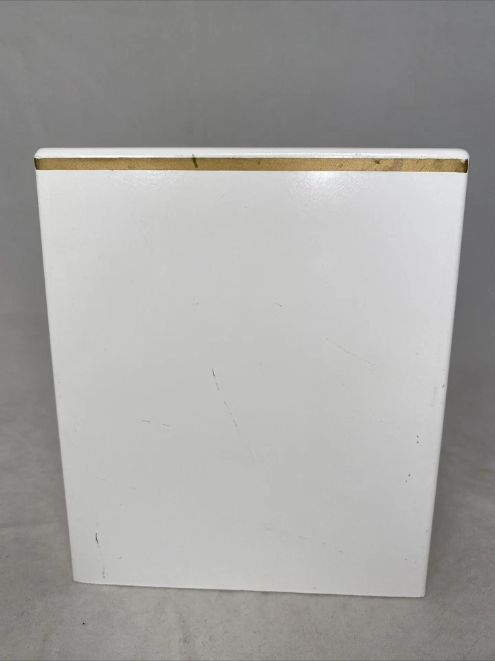 Fifth Avenue Tissue Box Cover White Plastic Gold Band Made In Taiwan - Image 3 of 4