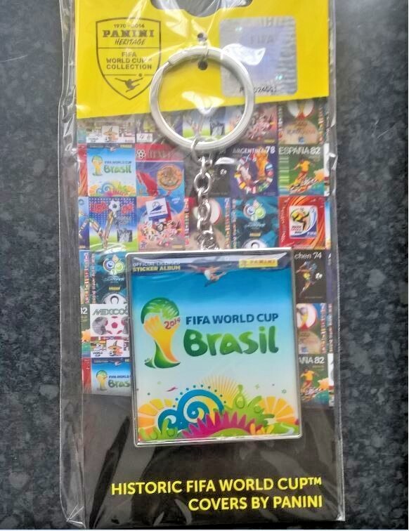 PANINI HERITAGE FIFA WORLD CUP ALBUM COVERS 1970 - 2014 KEYRINGS