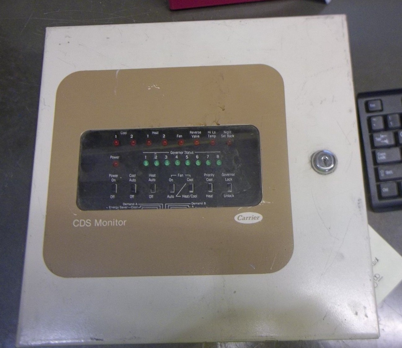 CARRIER PARKER CDS 104-2201 MONITOR CONTROLLER PANEL LOCKABLE CASE (P4)