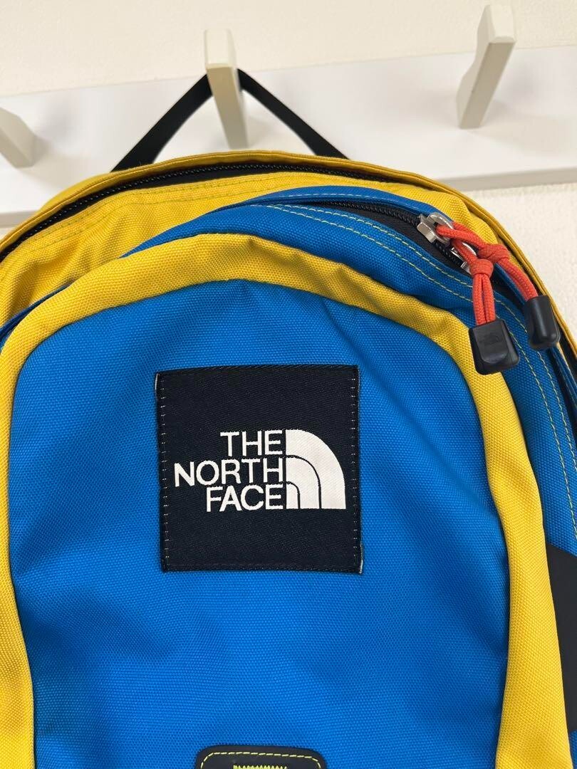 The North Face nm07000 Hot Shot rucksack Yellow Blue Limited