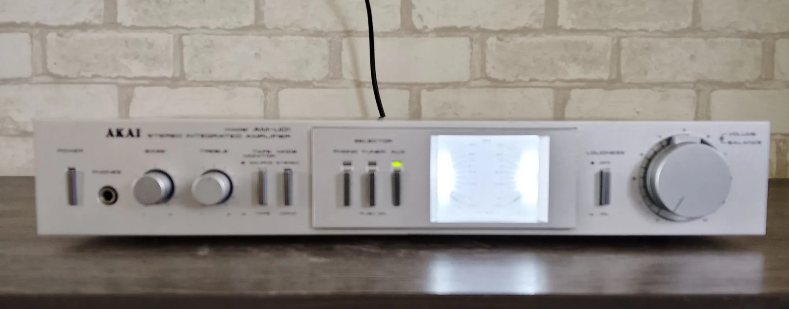 AKAI AM-U01 Rare Vintage Stereo Integrated Amplifier Serviced Warranty