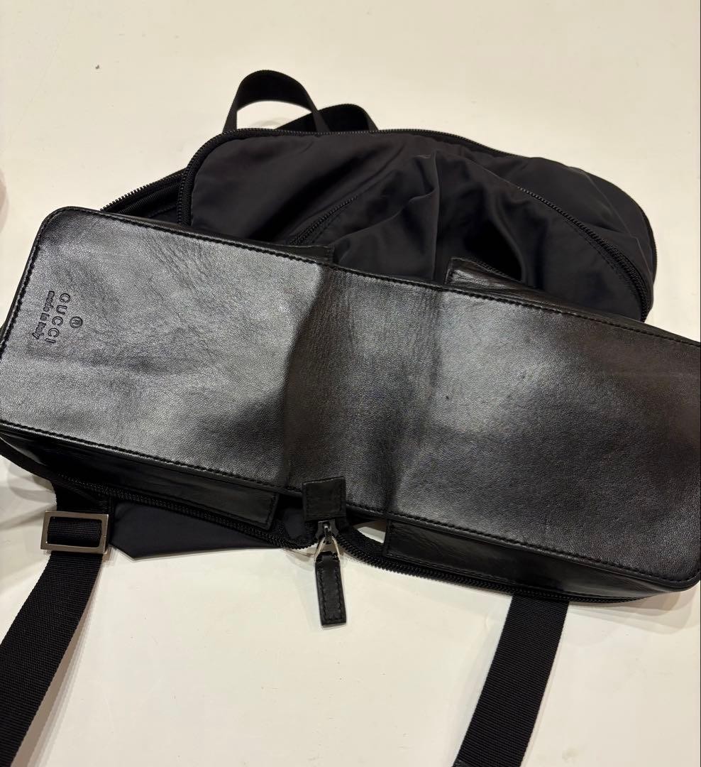 GUCCI Solid Foldable Backpack Ziplock Leather Nyl… - image 9