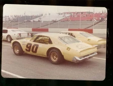 RAT LANE #90 PIT ROAD STOCK CAR RACE PHOTO 1977 NASCAR VF