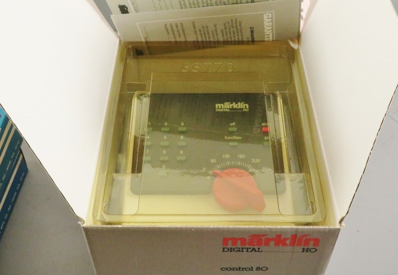 HO SCALE MARKLIN 6035 DIGITAL CONTROL 80 NOS BOXED C10