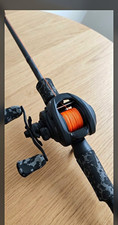 Abu Garcia Baitcasting-Rolle rund leicht Schw...