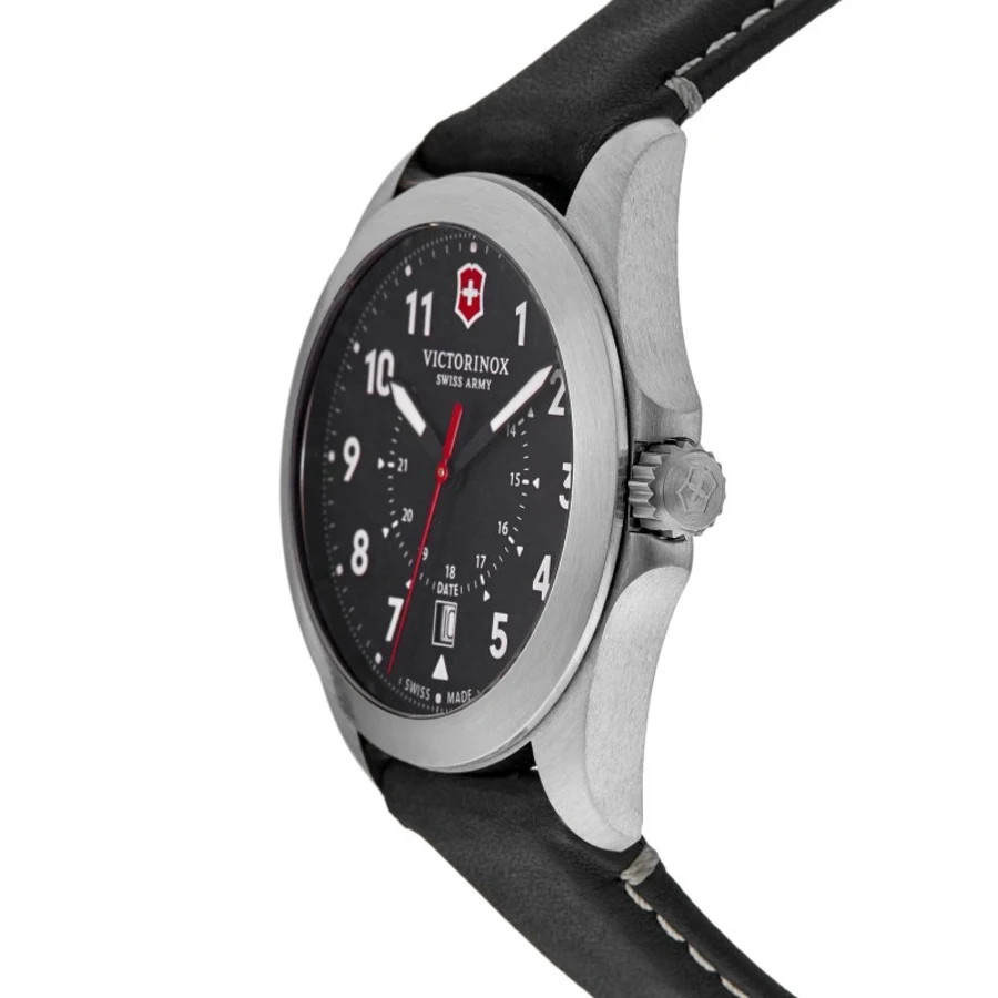 アメリカ New Victorinox Swiss Army Heritage Quartz White Dial Black Men's