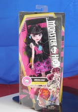 2016 Monster High FIRST DAY OF SCHOOL Draculaura DNW98 NIB
