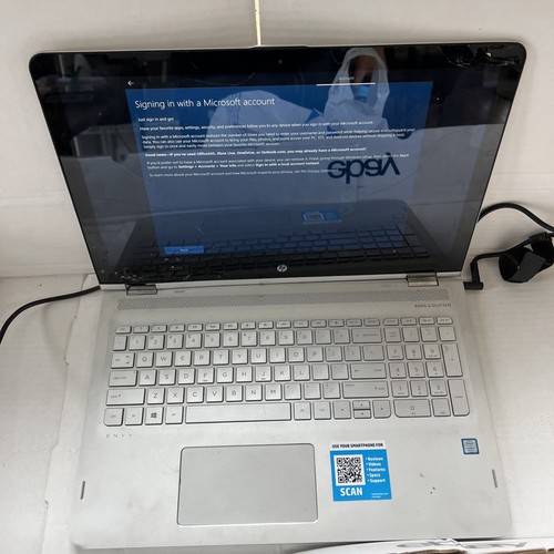 HP Envy 17-u163cl 17" | i7-7500U@2.7GHz | 16GB RAM 1tb SSD BAD HINGES & Cracked