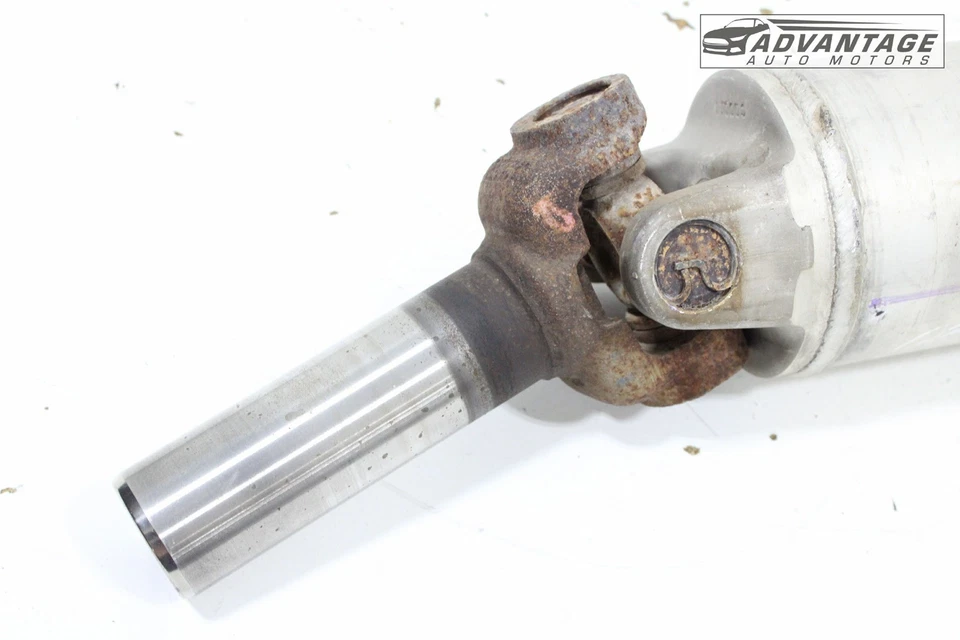 Chevrolet Silverado 1500 LD 2019 4x4 eje de hélice trasero cardán eje de transmisión OEM Foto 4 de 4