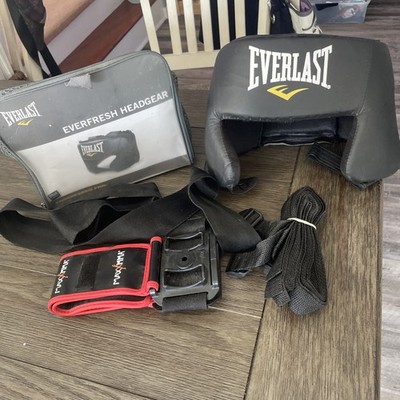 Everlast EverFresh Boxing Training Headgear Helmet/Case & MaxxMMA brand weight