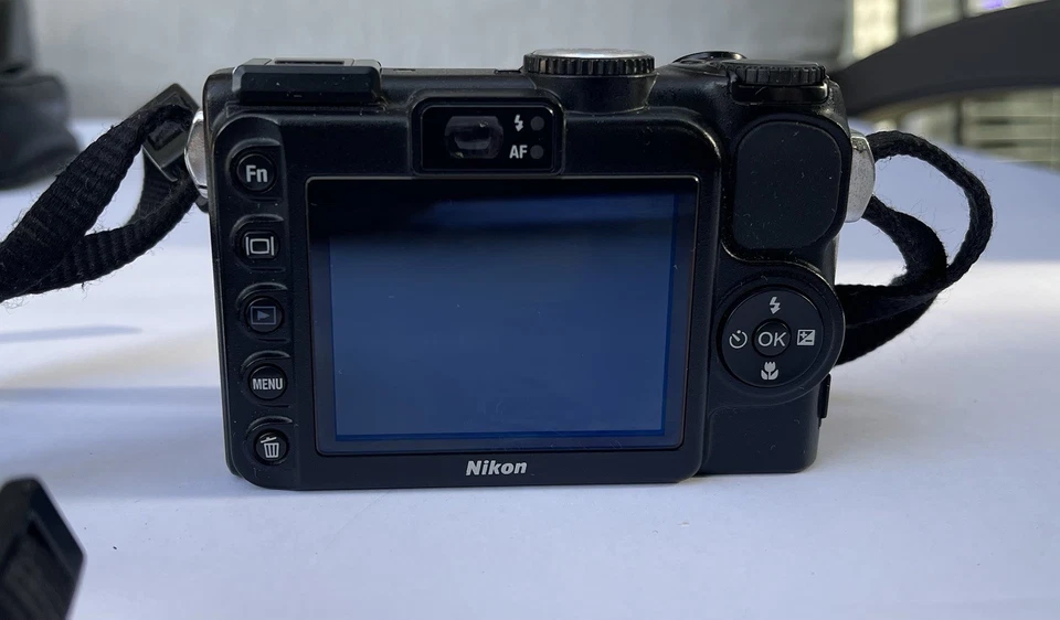 Nikon Coolpix P5100 12.1 Megapixel - Image 4 of 4