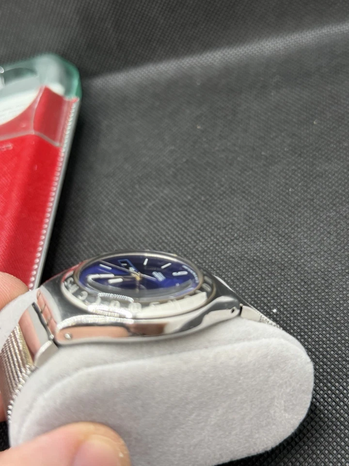 Vintage Swatch Irony Blue Dial Stainless Steel Quartz Watch (1997) - Image 4 of 4