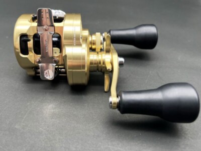 Shimano : Calcutta Conquest MD 300 XGLH, High-performance Round