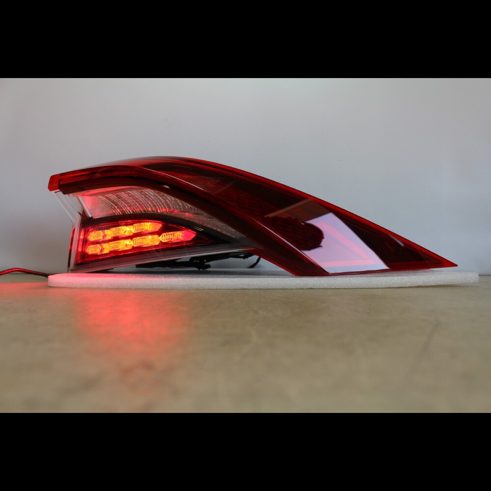 GENUINE PARTS LED TAIL LIGHTS LAMP 3PCS FOR HYUNDAI AZERA 2021