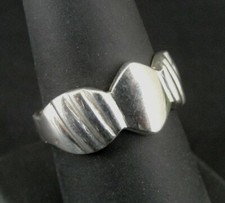 Ring Silver Lines sides with Smooth Center Sterling Silver 925 Size 8.25 Band