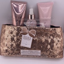 Christmas Special - Baylis and Harding 4pc Bath Gift Set jojoba silk almond