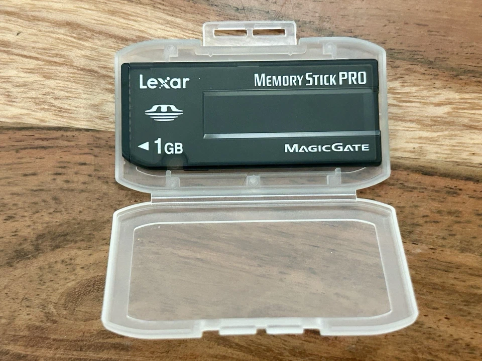 Genuine Lexar 1GB Memory Stick Pro MagicGate Card - Image 2 of 3