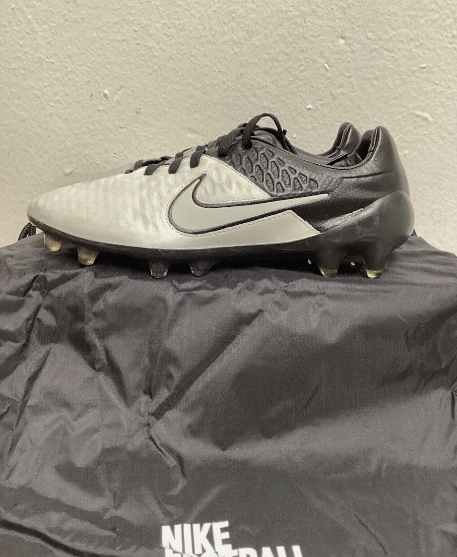 NIKE MAGISTA OPUS LTHR FG (LIGTH BONE/BLACK) SOCCER CLEATS SIZE  (768890-001)