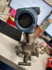 NEW ROSEMOUNT 300S1AAE5M5 PRESSURE TRANSMITTER ASSEMBLY with Gauge Valve 4000psi