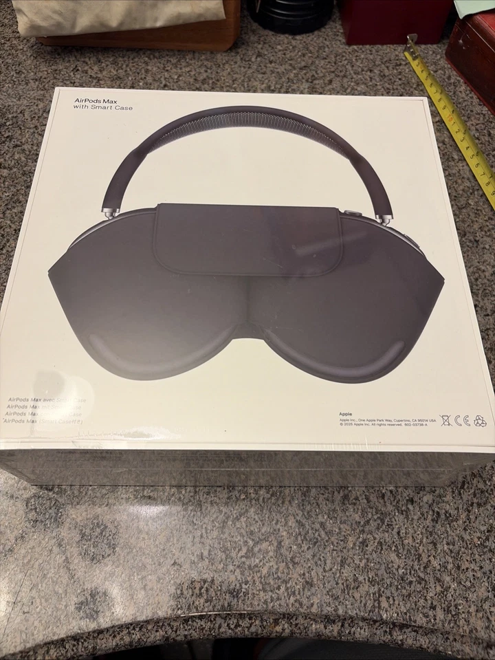 Auriculares inalámbricos sobre la oreja Apple AirPods Max - Gris espacial - Nuevos con envoltura retráctil Foto 2 de 3