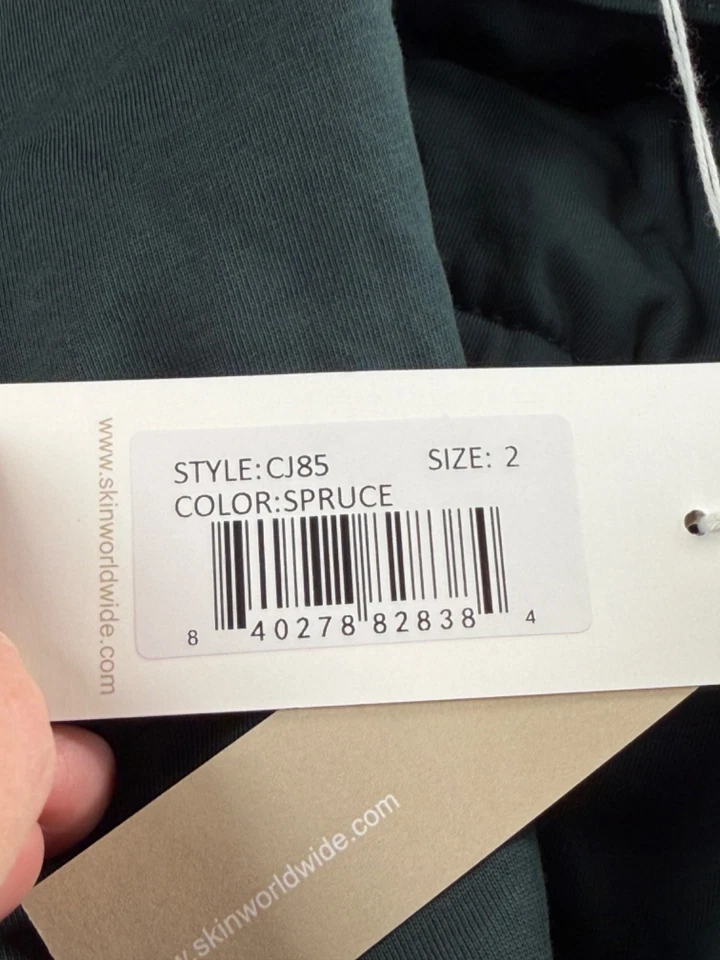 Bata acolchada Skin Sierra para mujer verde abeto talla 2 EE. UU. M algodón acolchado con cinturón Foto 4 de 4