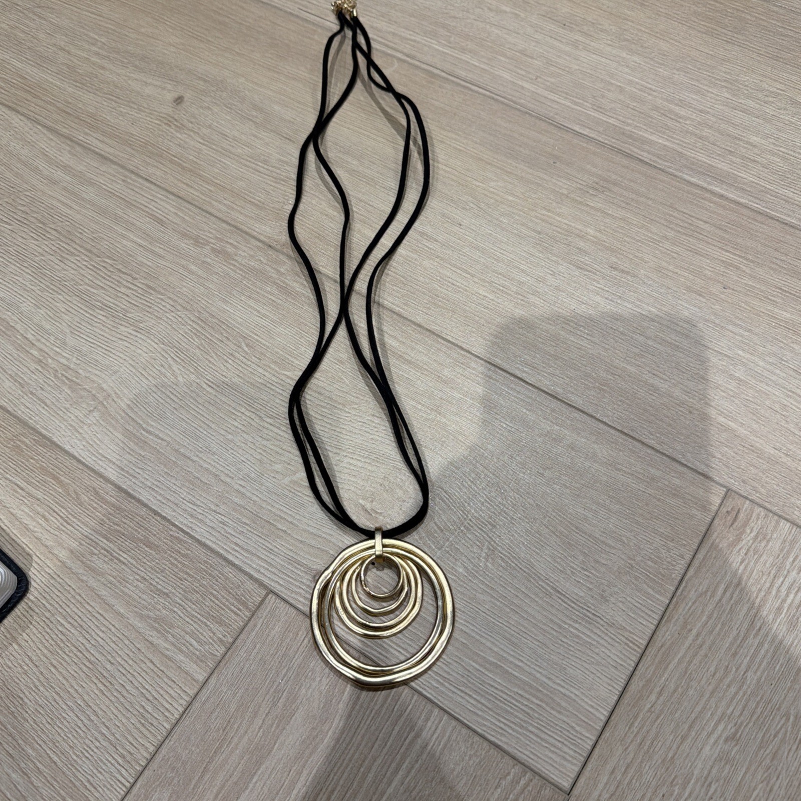 Gorgeous Boho Gold Tone Circle Pendant Necklace modern retro statement party image 3