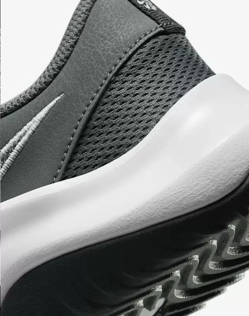 Nike Legend Essential 3 NN Training Shoes Smoke Size 10 Grey/White/ DM1120-002 Nike Legend Essential 3 NN Training Shoes Smoke Size 10 Grey  main image 4