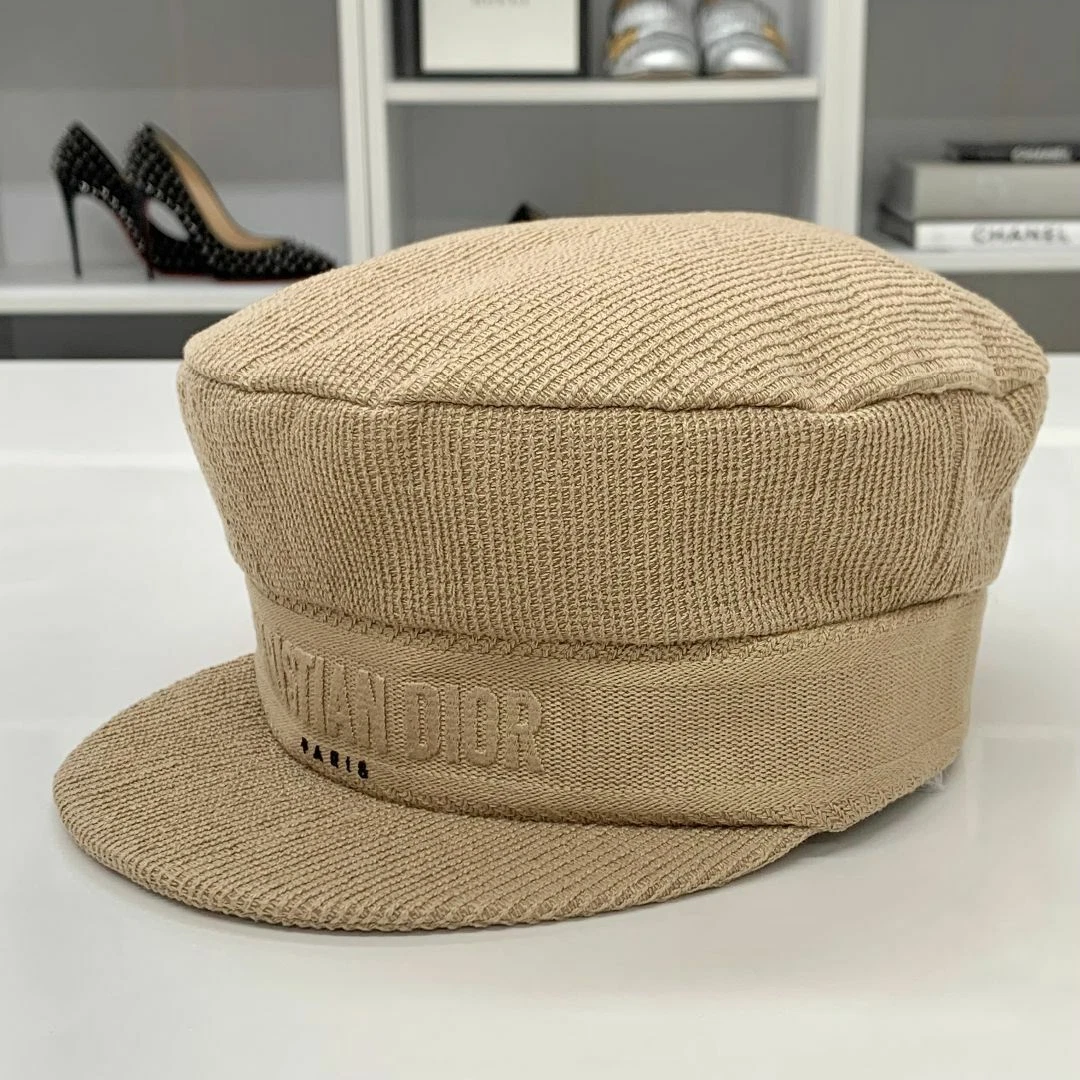 Chapeau casquette Christian Dior beige coton logo femme du Japon occasion