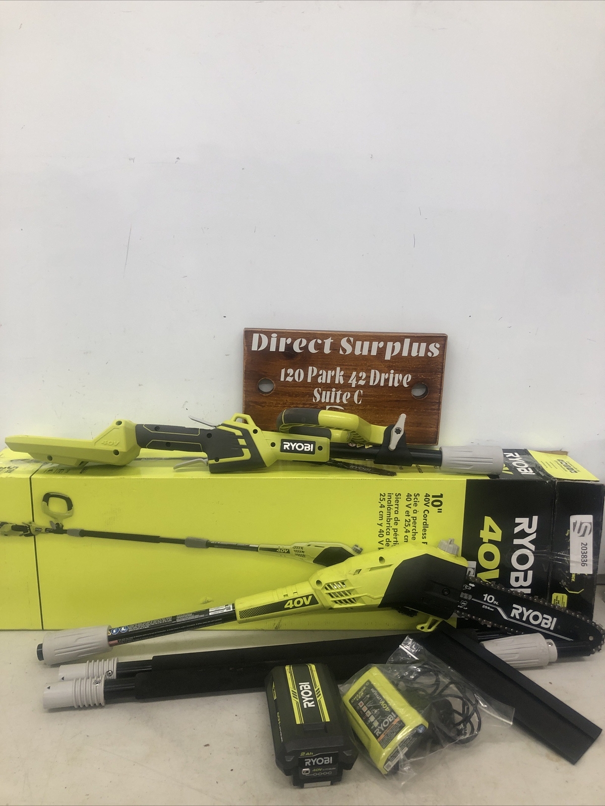 RYOBI 40V 10 in. Cordless Battery Pole Saw with 2.0 Ah Battery and