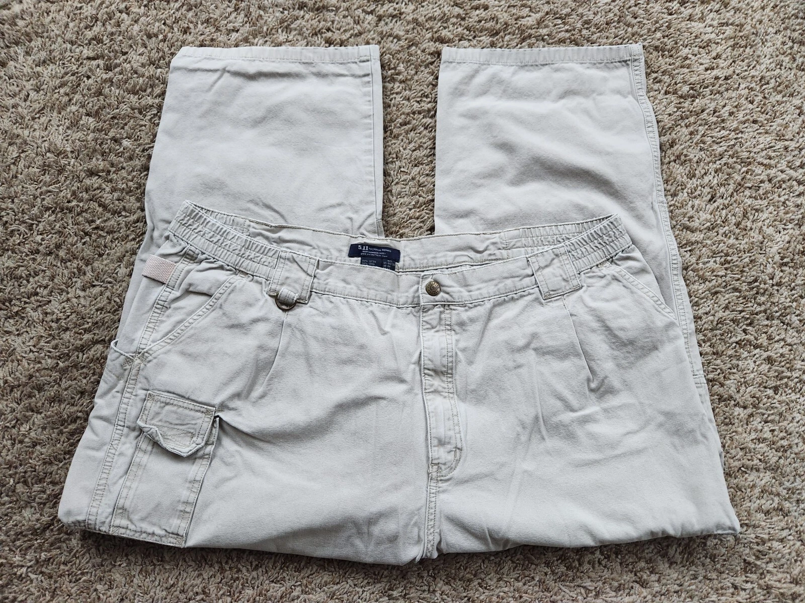 5.11 Tactical Cargo Pants Men's 44 / 30 Beige Utility 74251 7-Pocket EUC