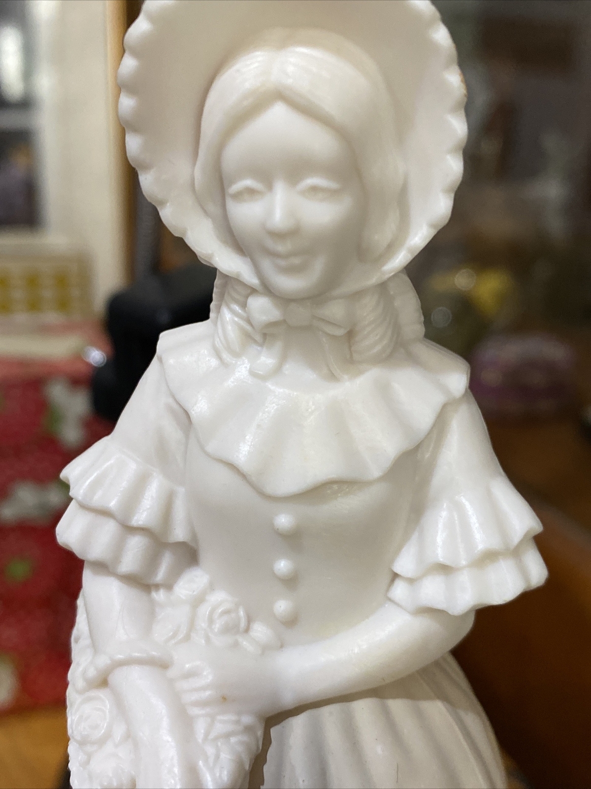 Vintage Avon Fashion Figurine Victorian Brocade Cologne Bottle w/Box