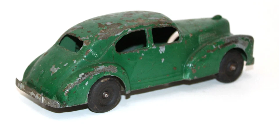 Cadillac Taxi Hubley Diecast 1941 verde 7" con chasis de hojalata años 40 original Foto 3 de 4