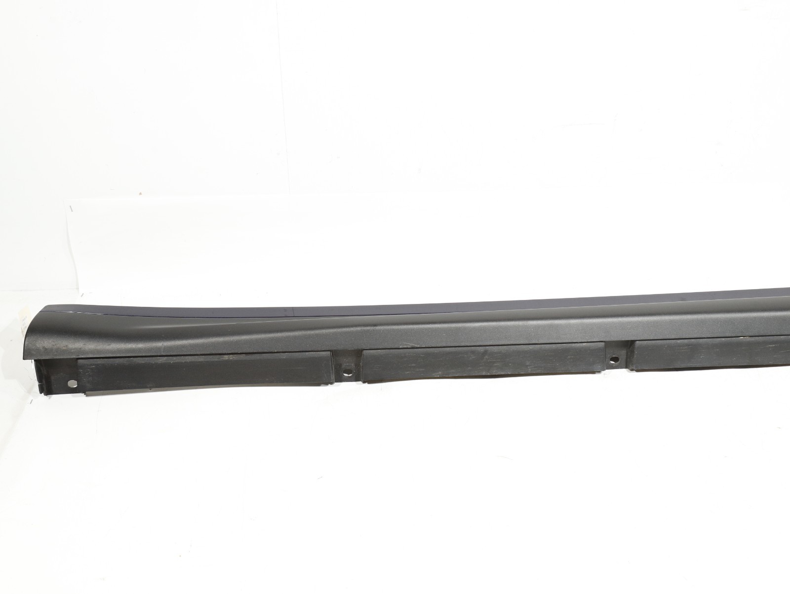 14-20 Maserati Ghibli LEFT Driver Side Rocker Panel Molding BLUE OEM 6700288320