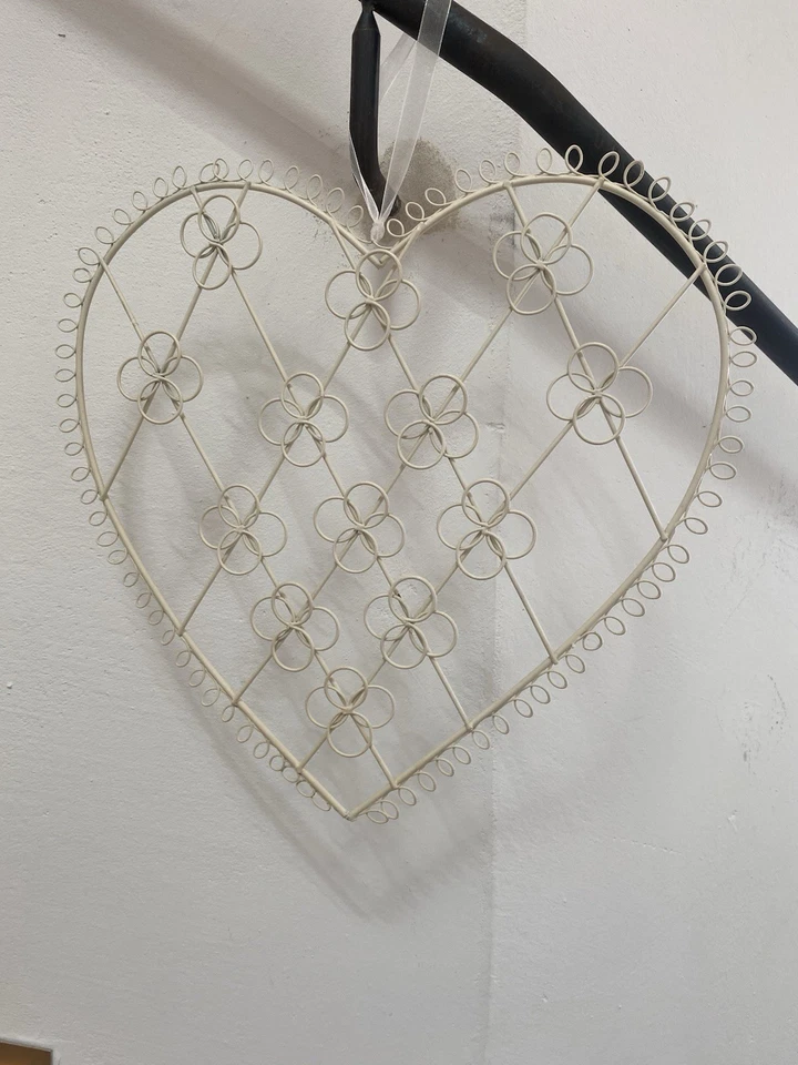 Metall Deko Pinnwand Memoboard Herz Hochzeit Shabby Impressionen Karten Fotos - Bild 2 von 4